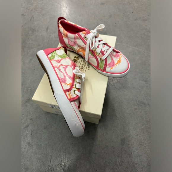 NIB Coach Women’s SZ 6M/36.5M Barrette Dream Muiti Color Signature LogoC Sneaker - Picture 2 of 7